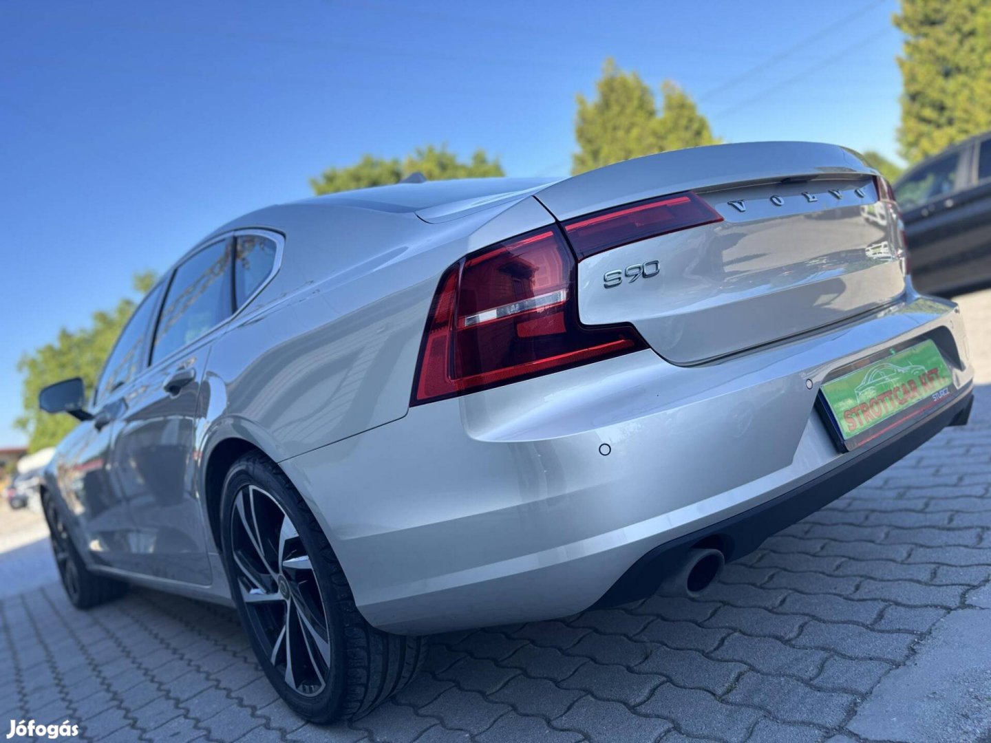 Volvo S90 2.0 D [D4] Momentum Geartronic 5Henge...